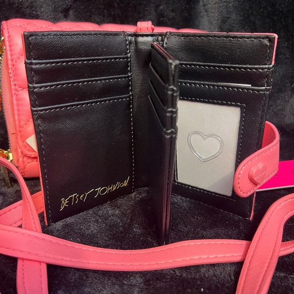 🩷BETSEY JOHNSON Heart Quilted Pink Crossbody & XOLEAH Key Chain Card Wallet🩷NWT - Picture 11 of 17